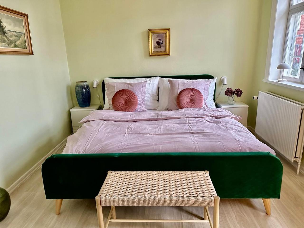 Hirtshals Gamle Station Bed & Breakfast Ngoại thất bức ảnh