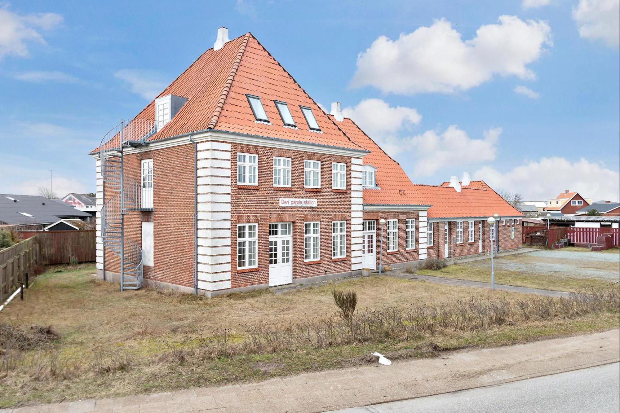 Hirtshals Gamle Station Bed & Breakfast Ngoại thất bức ảnh
